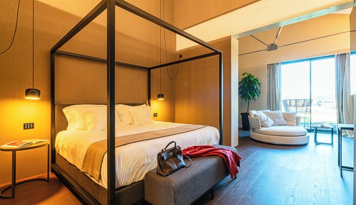 Suite, Garden View