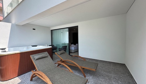 King Room with Jacuzzi Side Sea View