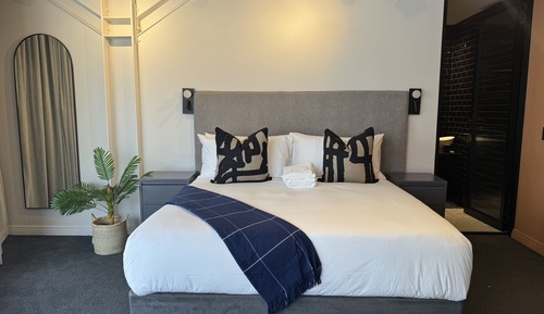 Classic Double or Twin Room, City View