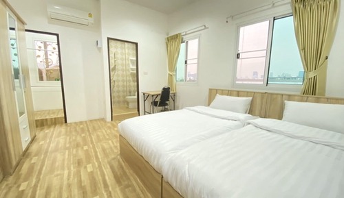 Royal Room, 2 Twin Beds, Non Smoking, City View