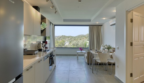 Senior Condo, Sea Facing