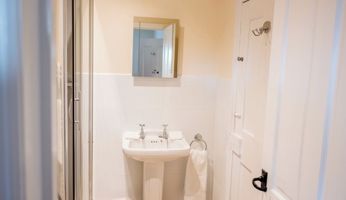 Classic Double Room, 1 King Bed, Hill View
