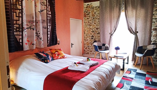 Economy Room, Garden View