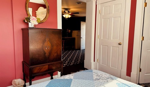 Family Suite, Multiple Beds, Non Smoking, Private Bathroom