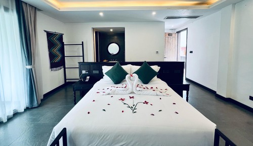 Deluxe double with balcony view