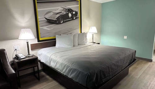 Room, 1 King Bed, Non Smoking
