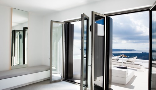 Deluxe Suite with Outdoor Hot Tub