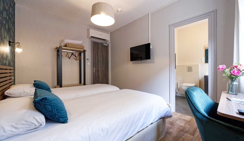 Standard Twin Room