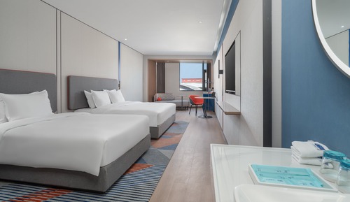 1 King & 1 Double Standard