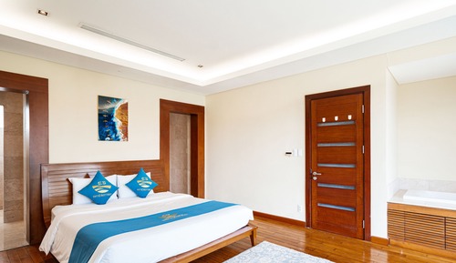 Deluxe Villa