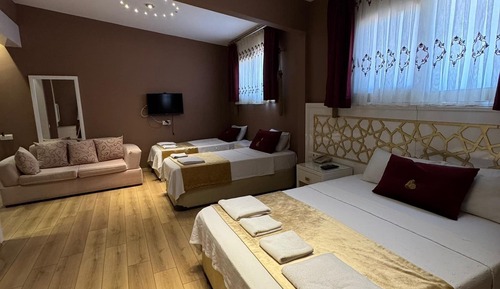 Deluxe Quadruple Room