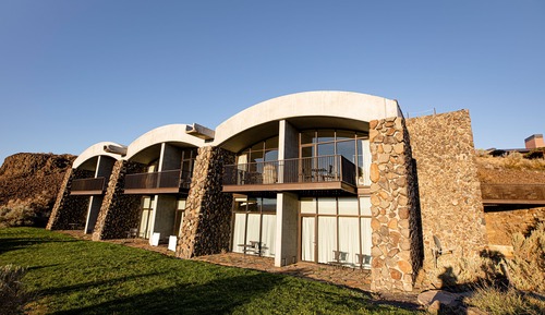 Signature Suite, 1 King Bed, Mountain View