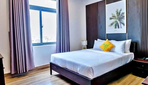 Deluxe Room with City View