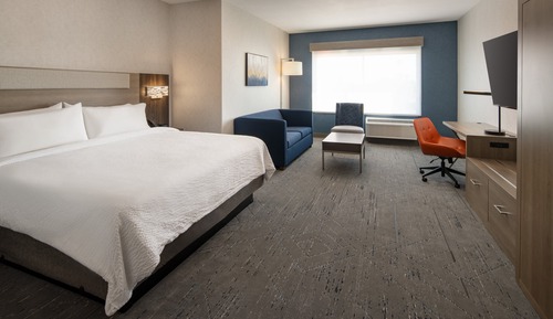 Suite, 1 King Bed, Accessible Bathtub (Communications, Mobility)