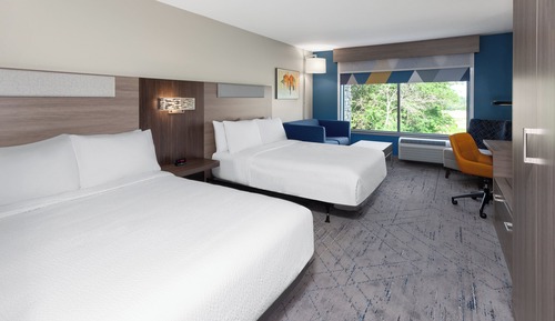 Suite, Multiple Beds, Accessible (Communications)