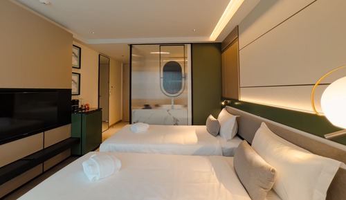 Luxury Twin Room