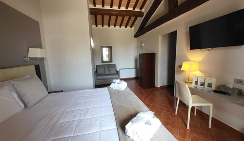 Standard Double Room, Garden View