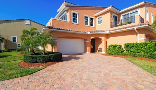 House (5 Bedrooms)