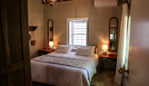 Classic Suite, 1 Bedroom, Bathtub, River View