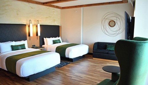 Concierge Double Queen 21+ Years Only