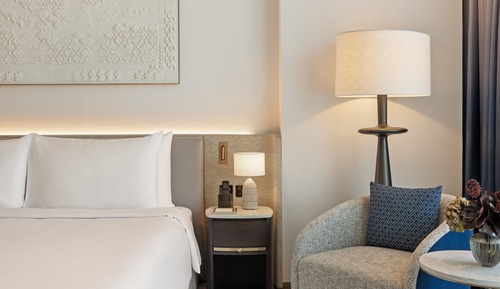 Deluxe Room, 1 King Bed (Partial Canal View) - Complimentary Lagoon Access