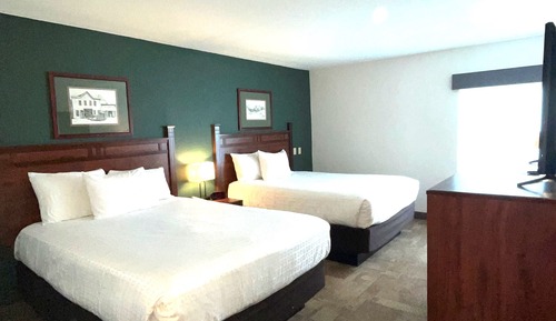 Handicap Double Queen Room