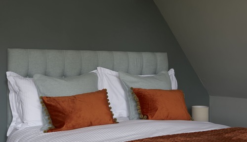 Double Room (Colwell Room )