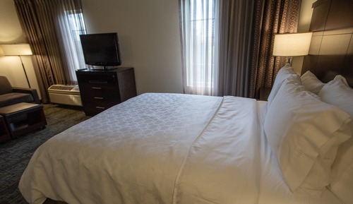 Studio Suite, 1 Queen Bed, Accessible, Kitchen (Hearing)