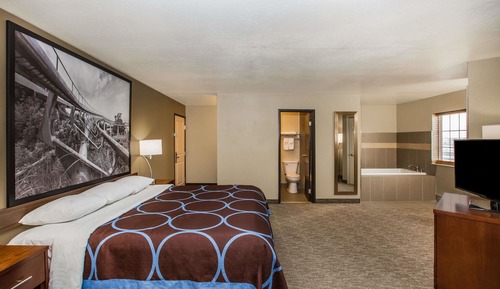 Suite, 1 King Bed, Non Smoking
