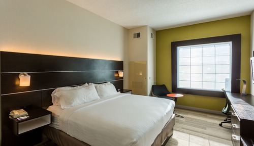 Standard Room, 1 King Bed