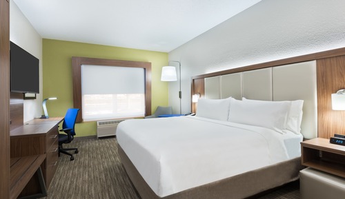 Room, 1 King Bed, Accessible, Non Smoking (Comm Access,Roll-In Shower)