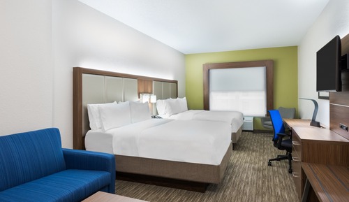 Suite, 2 Queen Beds, Non Smoking