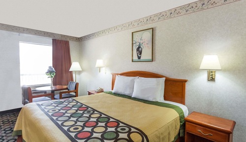 Standard Room, 1 King Bed
