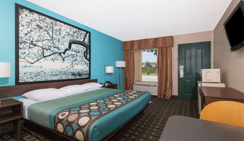 Room, 1 King Bed, Accessible, Non Smoking (Mobility)
