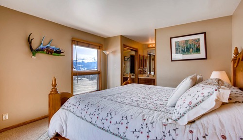 Room, 3 Bedrooms (Plaza, 3 Bath 3 Peak)