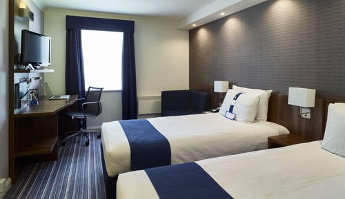 Standard Room, 2 Twin Beds (Free Hot Breakfast)
