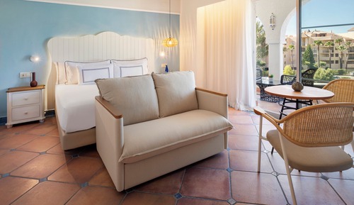 The Level, Room, Sea View