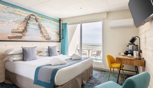 Superior Room, 1 King Bed, Non Smoking, Sea View (Twin bed on request)