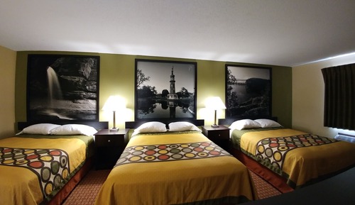 Suite, Multiple Beds