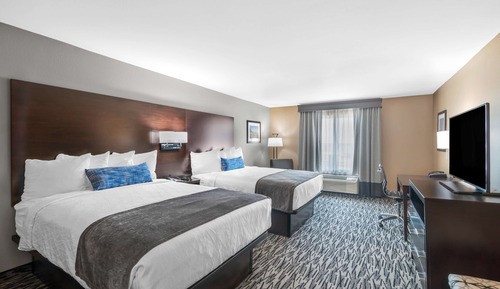 Standard Room, 2 Queen Beds, Accessible, Bathtub