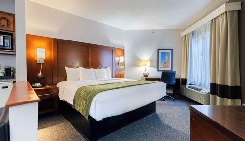 Suite, 1 King Bed, Non Smoking