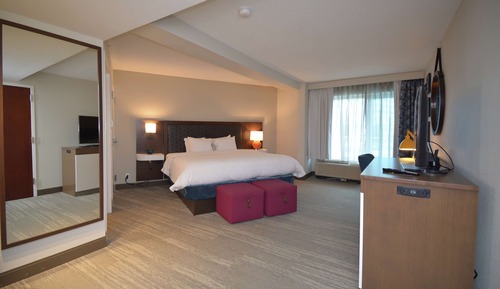 Deluxe Room, 1 King Bed, Non Smoking