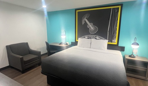 Room, 1 King Bed, Non Smoking