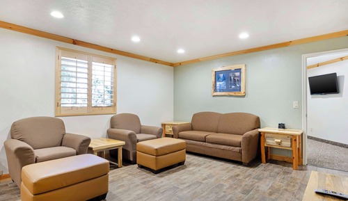 Suite, 1 King Bed, Non Smoking (Walk-in Shower;Separate Living Room)