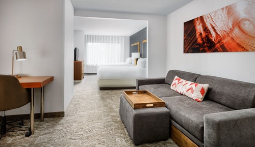 Suite, Multiple Beds (Mobility Accessible, Tub)