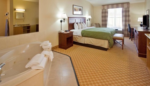 Suite, 1 King Bed, Non Smoking, Jetted Tub