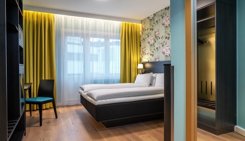 Standard Room, 1 Queen Bed, Non Smoking