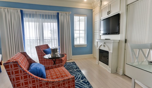  Superior King Harbor View with Jetted Tub & Fireplace