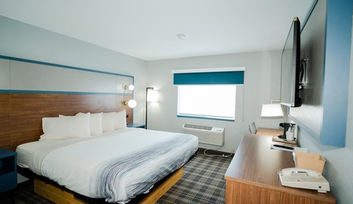 Standard Room, 1 King Bed