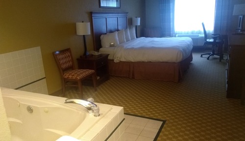 Deluxe Single Room (King Jacuzzi Room)
